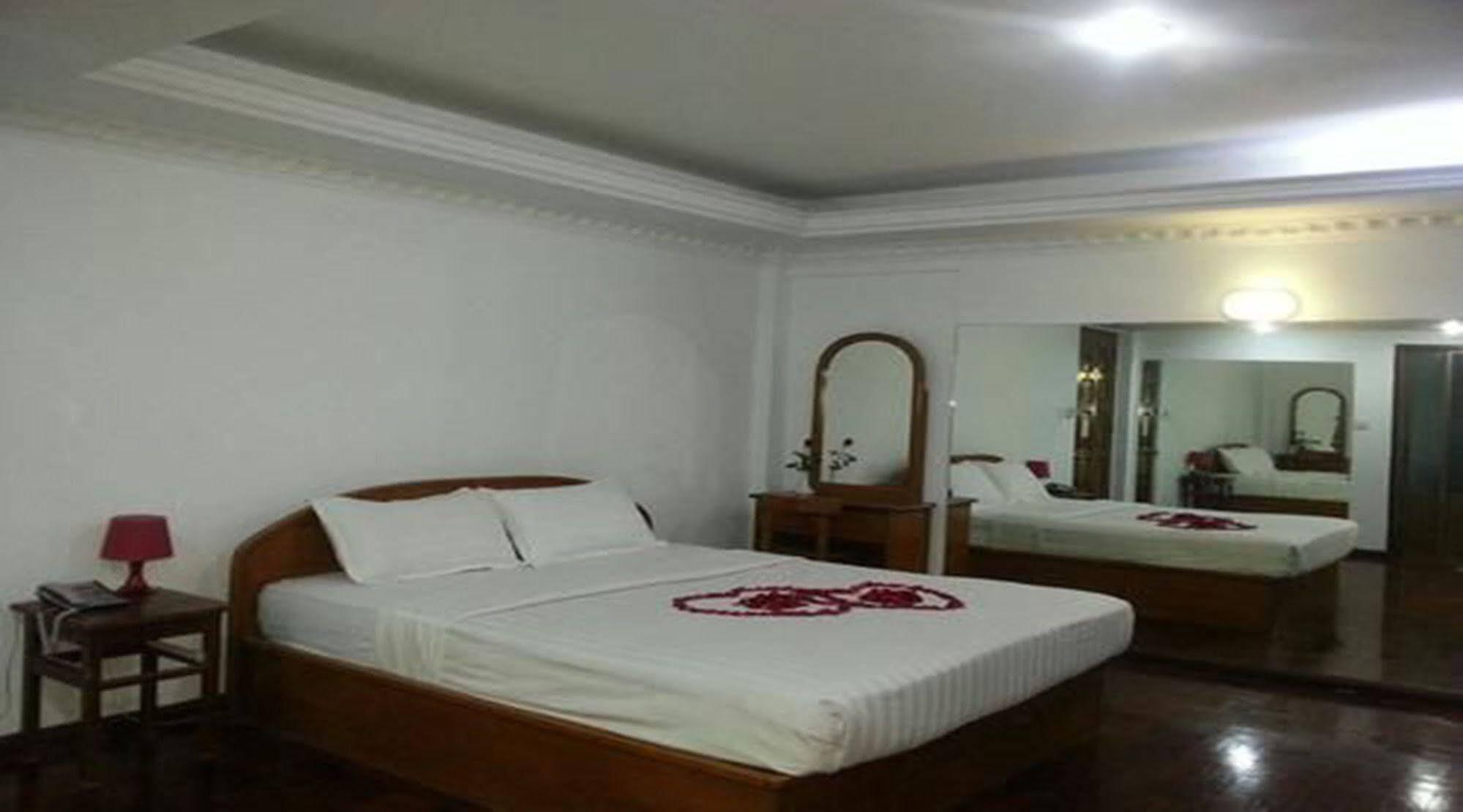 Airport Inn Gyogon Exterior foto
